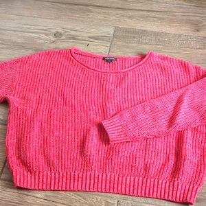 Cropped pink sweater